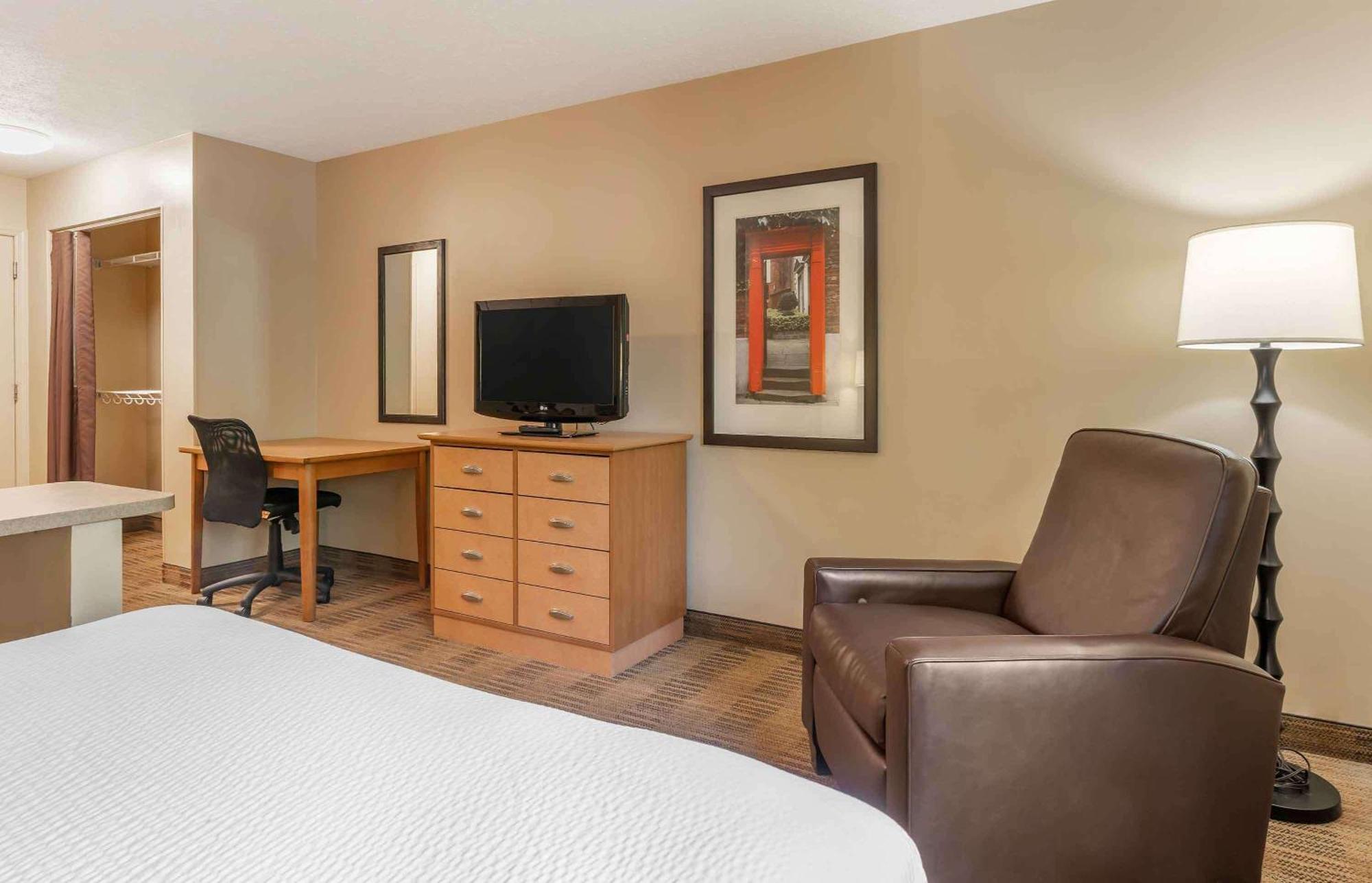 Extended America - - South Hotel Dayton