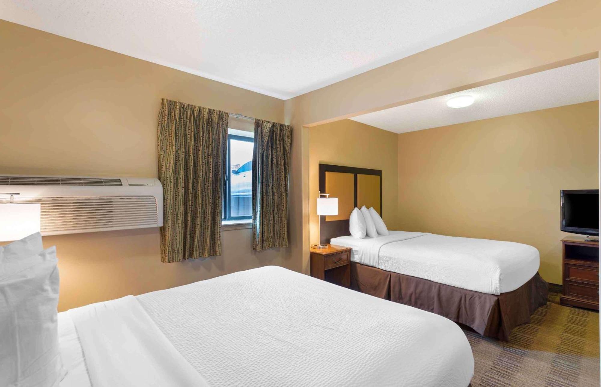 Extended America - - South Hotel